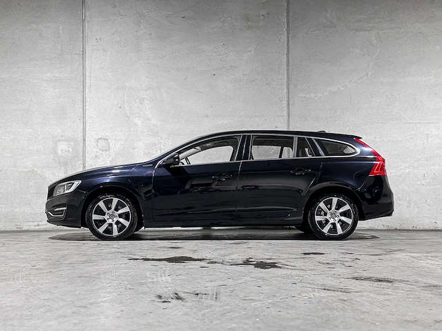 Volvo v60 2.4 d6 awd plug-in hybrid summum 215pk 2013, 9-spl-27 - afbeelding 9 van  56