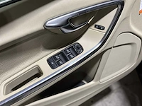 Volvo v60 2.4 d6 awd plug-in hybrid summum 215pk 2013, 9-spl-27 - afbeelding 26 van  56