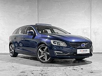 Volvo v60 2.4 d6 awd plug-in hybrid summum 286pk 2014, 4-tjx-19 - afbeelding 2 van  81