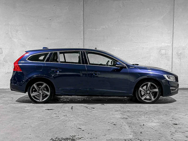 Volvo v60 2.4 d6 awd plug-in hybrid summum 286pk 2014, 4-tjx-19 - afbeelding 7 van  81