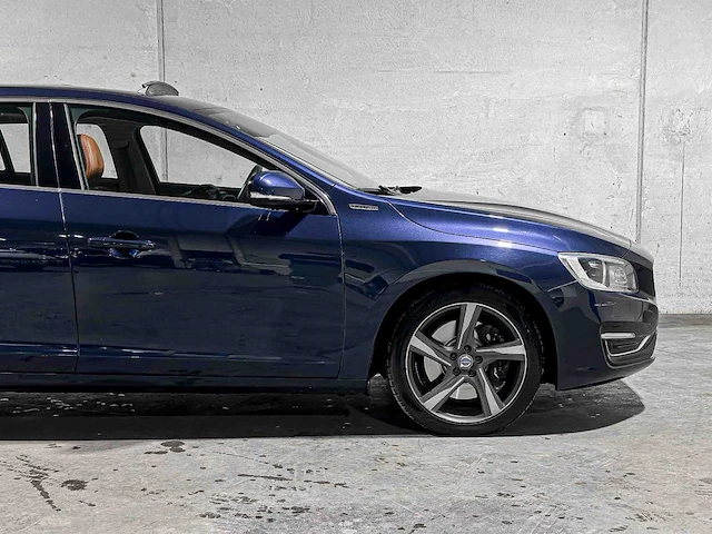 Volvo v60 2.4 d6 awd plug-in hybrid summum 286pk 2014, 4-tjx-19 - afbeelding 9 van  81