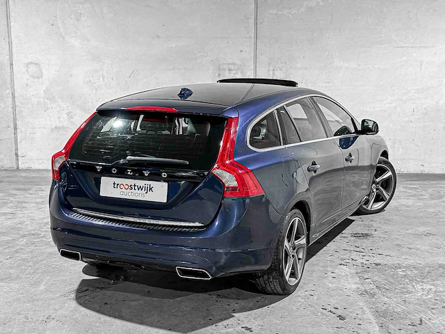 Volvo v60 2.4 d6 awd plug-in hybrid summum 286pk 2014, 4-tjx-19 - afbeelding 13 van  81