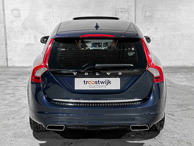 Volvo v60 2.4 d6 awd plug-in hybrid summum 286pk 2014, 4-tjx-19 - afbeelding 18 van  81