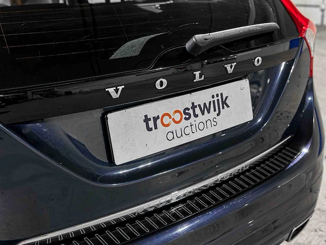 Volvo v60 2.4 d6 awd plug-in hybrid summum 286pk 2014, 4-tjx-19 - afbeelding 20 van  81