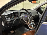 Volvo v60 2.4 d6 awd plug-in hybrid summum 286pk 2014, 4-tjx-19 - afbeelding 28 van  81