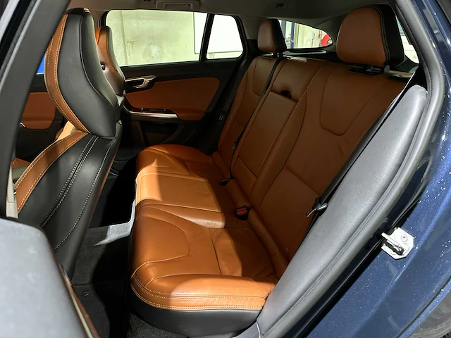 Volvo v60 2.4 d6 awd plug-in hybrid summum 286pk 2014, 4-tjx-19 - afbeelding 53 van  81