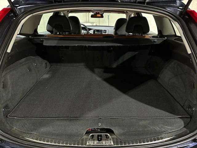 Volvo v60 2.4 d6 awd plug-in hybrid summum 286pk 2014, 4-tjx-19 - afbeelding 57 van  81