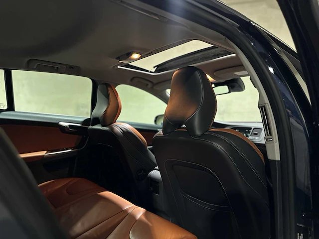 Volvo v60 2.4 d6 awd plug-in hybrid summum 286pk 2014, 4-tjx-19 - afbeelding 62 van  81