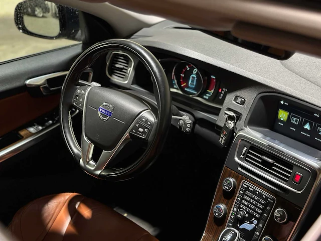 Volvo v60 2.4 d6 awd plug-in hybrid summum 286pk 2014, 4-tjx-19 - afbeelding 70 van  81