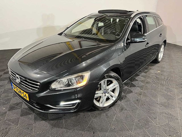 Volvo v60 2.4 d6 awd plug-in summum, 8-tgh-56 - afbeelding 1 van  14