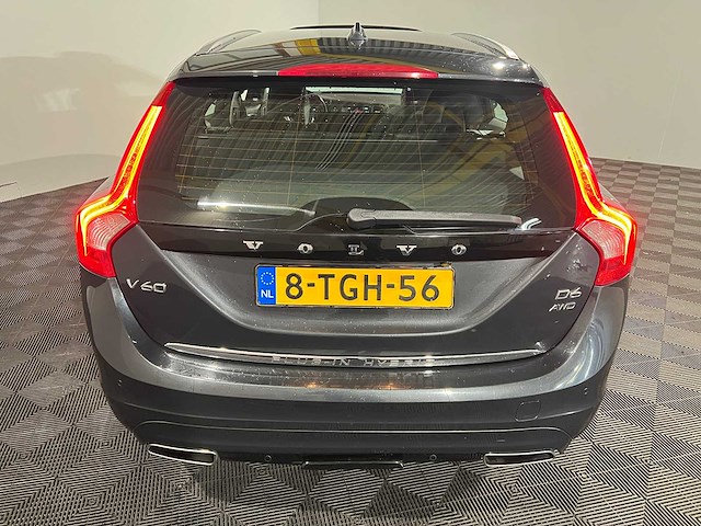 Volvo v60 2.4 d6 awd plug-in summum, 8-tgh-56 - afbeelding 8 van  14