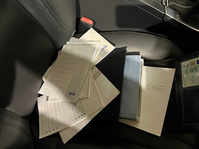 Volvo v60 2.4 d6 awd plug-in summum, 8-tgh-56 - afbeelding 12 van  14