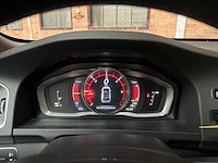 Volvo v60 2.4 d6 twin engine momentum 220pk 2015, hn-681-h - afbeelding 19 van  44