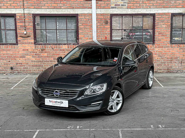 Volvo v60 2.4 d6 twin engine momentum 220pk 2015, hn-681-h - afbeelding 23 van  44