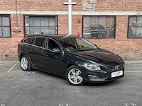 Volvo v60 2.4 d6 twin engine momentum 220pk 2015, hn-681-h - afbeelding 42 van  44