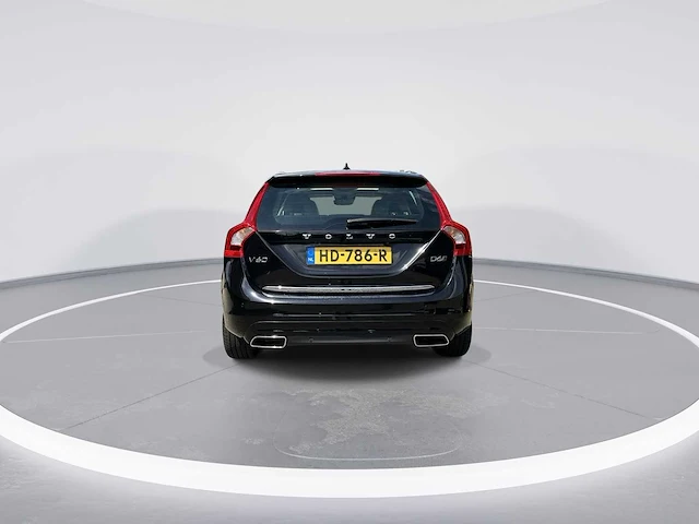 Volvo v60 2.4 d6 twin engine r-design | hd-786-r - afbeelding 26 van  31