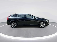 Volvo v60 2.4 d6 twin engine r-design | hd-786-r - afbeelding 28 van  31