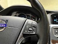 Volvo v60 2.4 d6 twin engine summum 220pk 2015 plug-in hybrid, hr-946-f - afbeelding 16 van  42