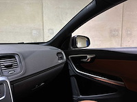 Volvo v60 2.4 d6 twin engine summum 220pk 2015 plug-in hybrid, hr-946-f - afbeelding 22 van  42