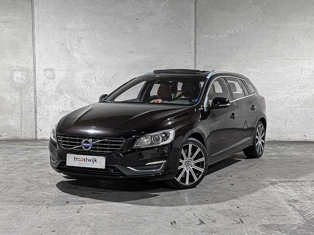 Volvo v60 2.4 d6 twin engine summum 220pk 2015 plug-in hybrid, hr-946-f - afbeelding 12 van  42