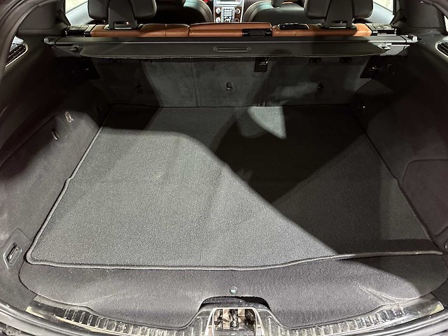 Volvo v60 2.4 d6 twin engine summum 220pk 2015 plug-in hybrid, hr-946-f - afbeelding 30 van  42