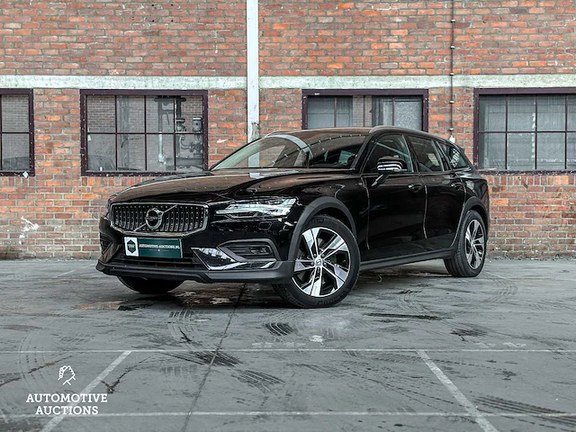 Volvo v60 cross country 2.0 d4 awd intro edition 190pk 2019 (origineel-nl), zn-457-l - afbeelding 1 van  64