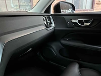 Volvo v60 cross country 2.0 d4 awd intro edition 190pk 2019 (origineel-nl), zn-457-l - afbeelding 50 van  64