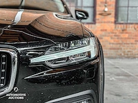 Volvo v60 cross country 2.0 d4 awd intro edition 190pk 2019 (origineel-nl), zn-457-l - afbeelding 62 van  64