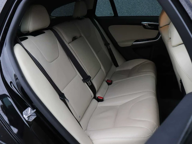 Volvo v60 cross country 2.0 d4 polar+ | xh-209-f - afbeelding 9 van  39