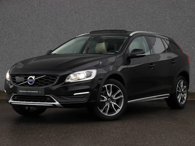Volvo v60 cross country 2.0 d4 polar+ | xh-209-f - afbeelding 1 van  39