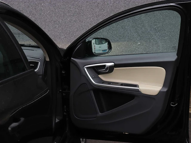 Volvo v60 cross country 2.0 d4 polar+ | xh-209-f - afbeelding 17 van  39