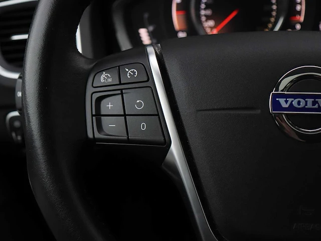 Volvo v60 cross country 2.0 d4 polar+ | xh-209-f - afbeelding 21 van  39