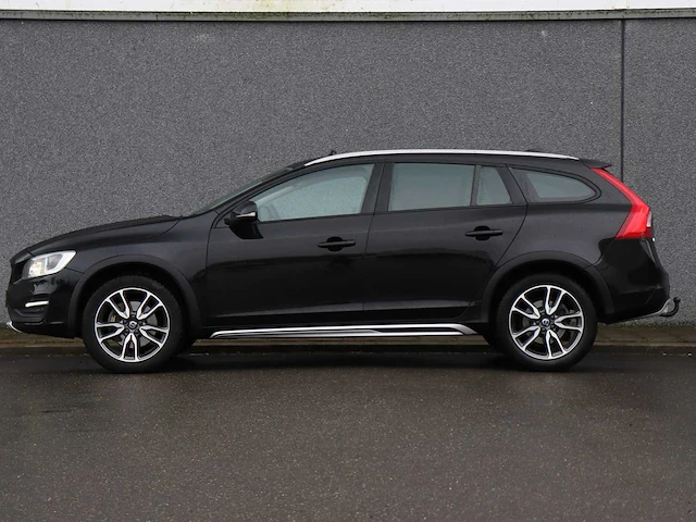 Volvo v60 cross country 2.0 d4 polar+ | xh-209-f - afbeelding 32 van  39