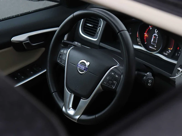 Volvo v60 cross country 2.0 d4 polar+ | xh-209-f - afbeelding 35 van  39