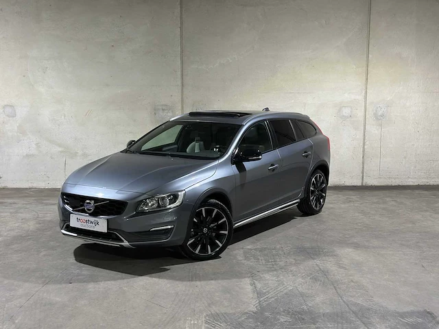 Volvo v60 cross country 2.0 d4 summum 191pk 2015, hf-783-b - afbeelding 23 van  42