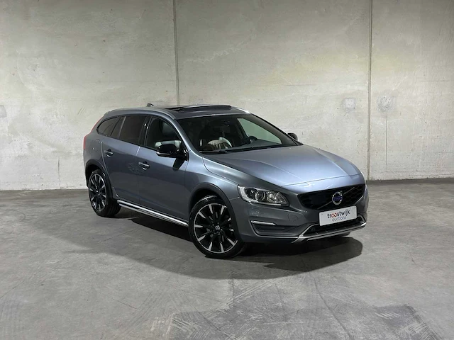 Volvo v60 cross country 2.0 d4 summum 191pk 2015, hf-783-b - afbeelding 40 van  42