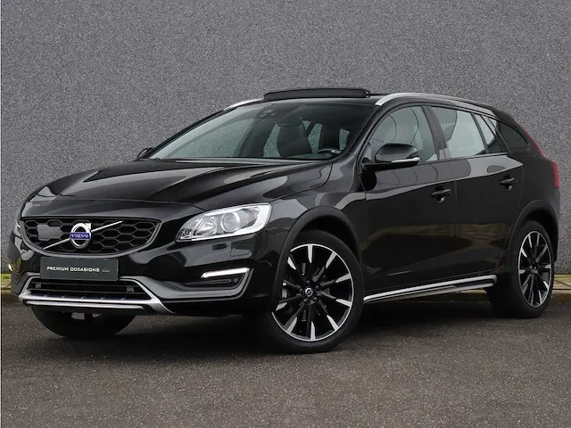 Volvo v60 cross country 2.0 t5 summum | hd-527-l - afbeelding 1 van  45