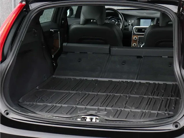 Volvo v60 cross country 2.0 t5 summum | hd-527-l - afbeelding 23 van  45