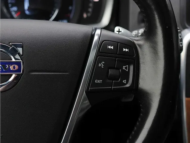 Volvo v60 cross country 2.0 t5 summum | hd-527-l - afbeelding 31 van  45