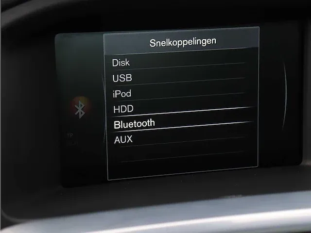 Volvo v60 cross country 2.0 t5 summum | hd-527-l - afbeelding 32 van  45