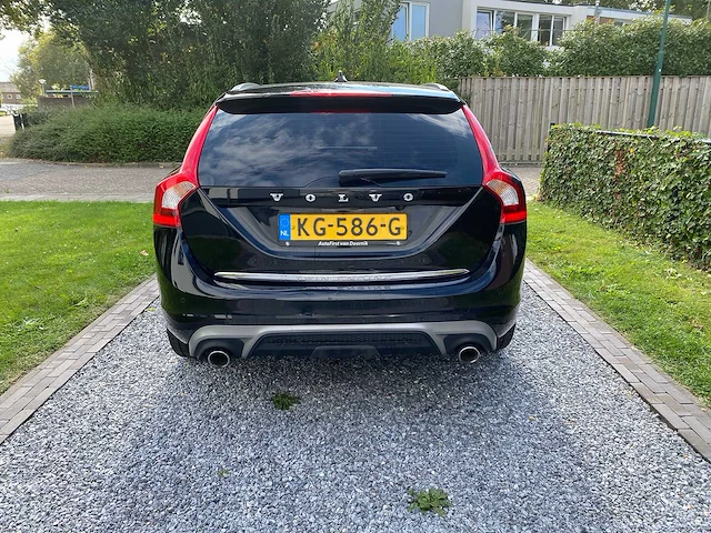 Volvo v60 d6 twin engine - personenauto - 2016 - afbeelding 5 van  48