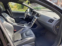 Volvo v60 d6 twin engine - personenauto - 2016 - afbeelding 14 van  48