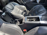 Volvo v60 d6 twin engine - personenauto - 2016 - afbeelding 20 van  48