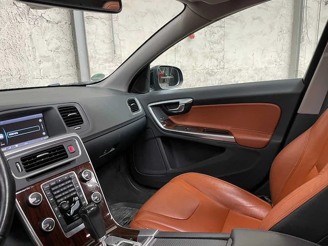 Volvo v60 generation v 2.0 200pk 2011 - afbeelding 4 van  32