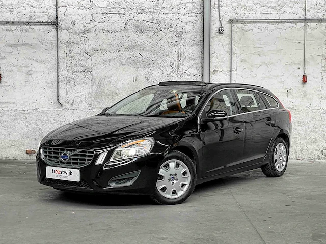 Volvo v60 generation v 2.0 200pk 2011 - afbeelding 1 van  32