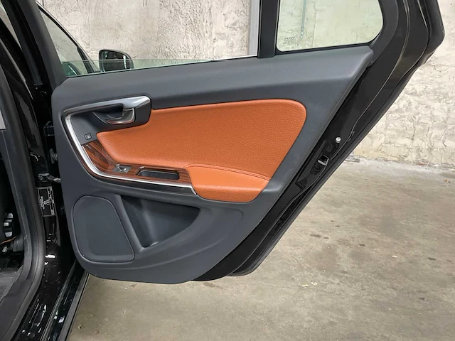 Volvo v60 generation v 2.0 200pk 2011 - afbeelding 18 van  32