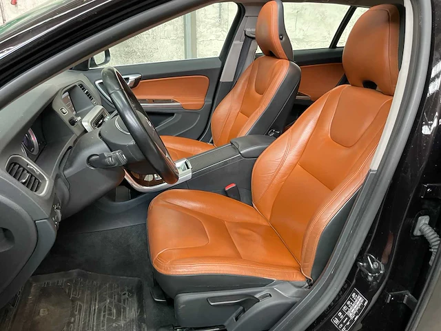 Volvo v60 generation v 2.0 200pk 2011 - afbeelding 20 van  32