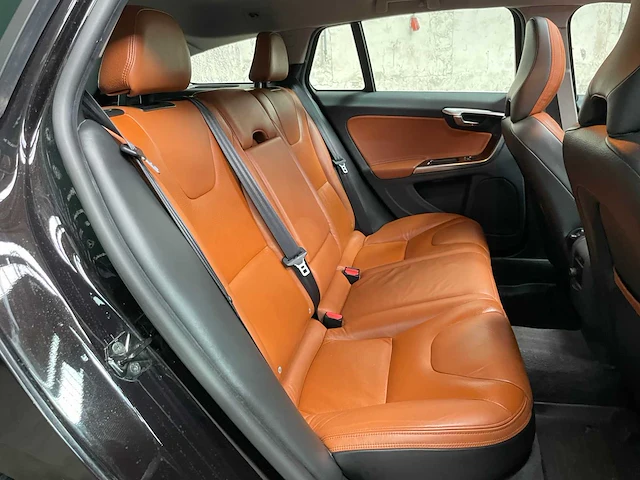 Volvo v60 generation v 2.0 200pk 2011 - afbeelding 22 van  32