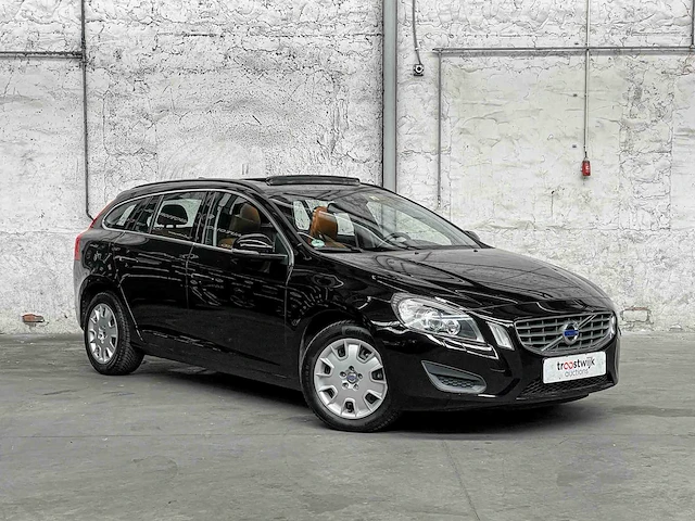 Volvo v60 generation v 2.0 200pk 2011 - afbeelding 27 van  32