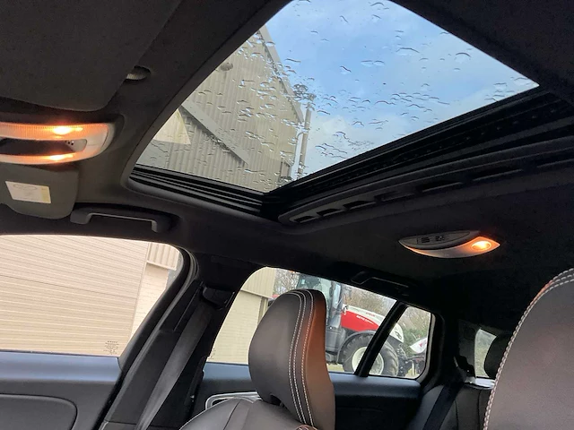 Volvo v60 personenauto - afbeelding 14 van  15